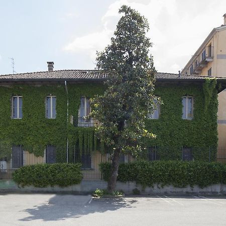 Ekoliving Panzió Milánó Kültér fotó